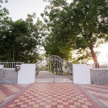 Woodlands Cottage - Luxury Stay Джодпур Екстериор снимка